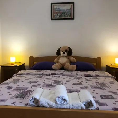 Apartment Avram